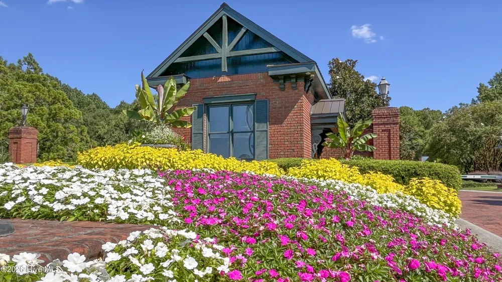 185 Red Berry Drive Wallace, NC 28466