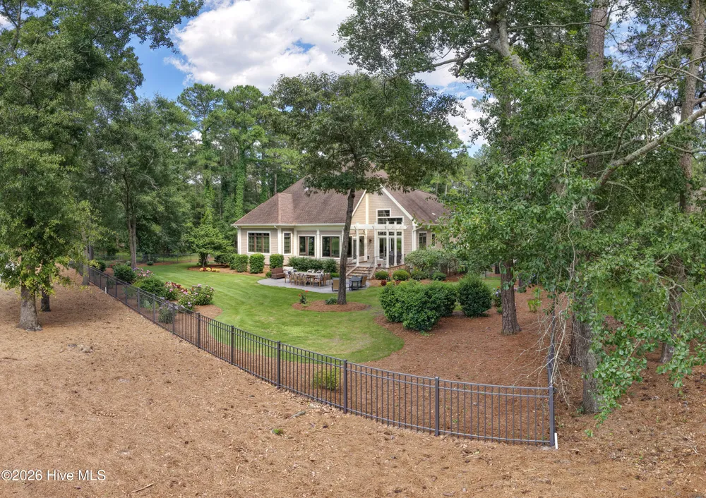 185 Red Berry Drive Wallace, NC 28466