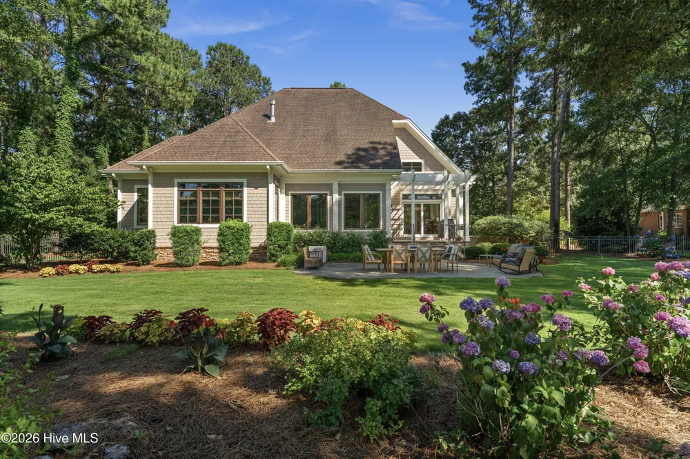 185 Red Berry Drive Wallace, NC 28466