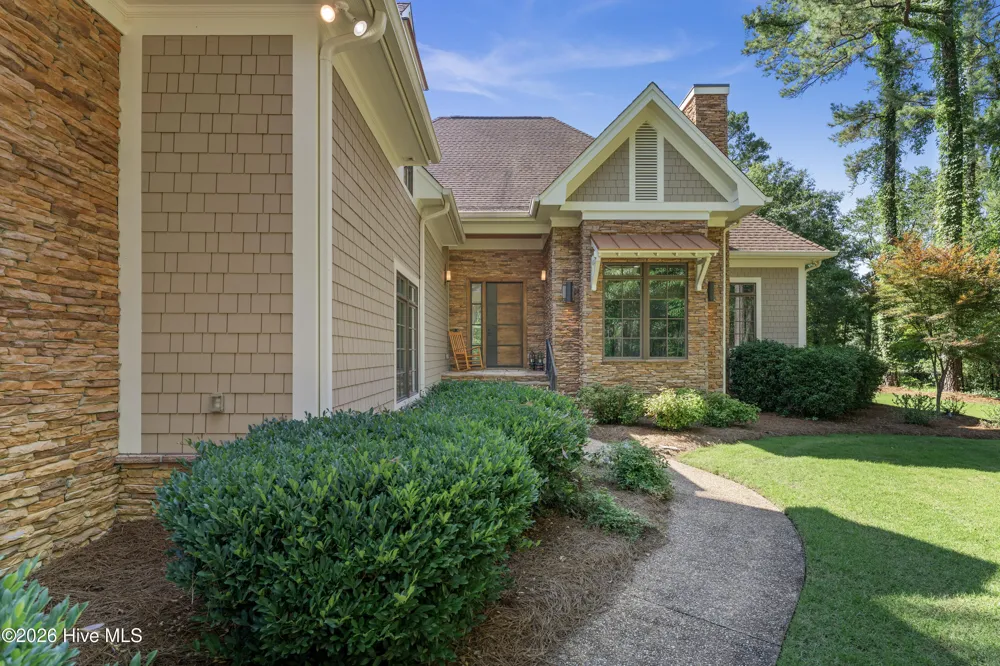 185 Red Berry Drive Wallace, NC 28466