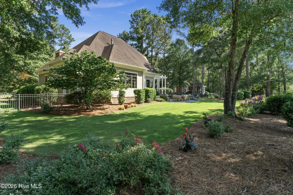 185 Red Berry Drive Wallace, NC 28466