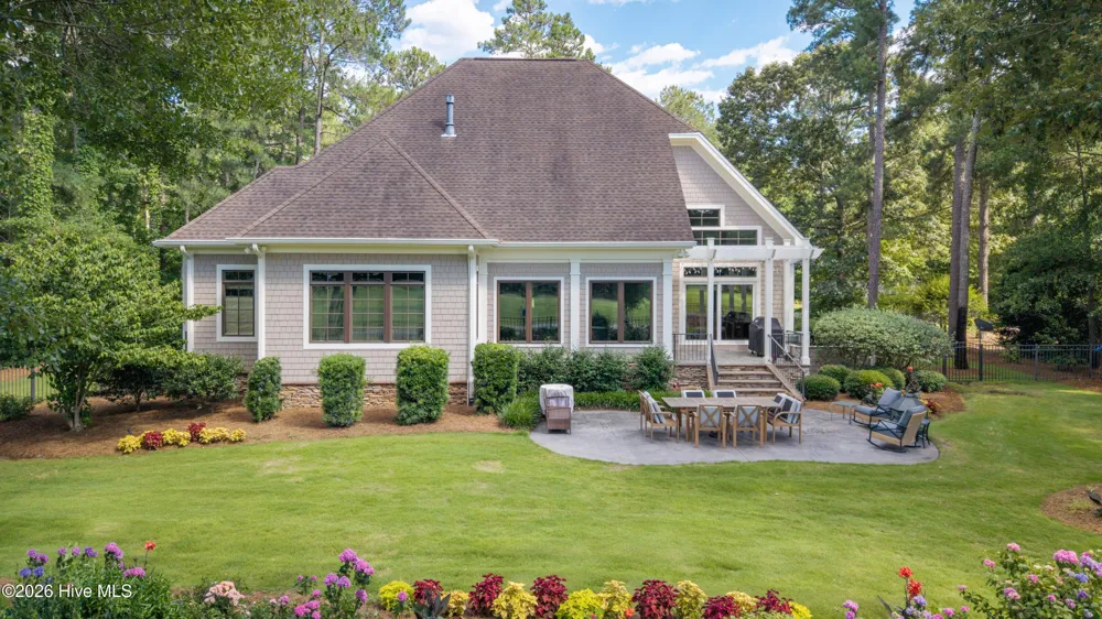 185 Red Berry Drive Wallace, NC 28466