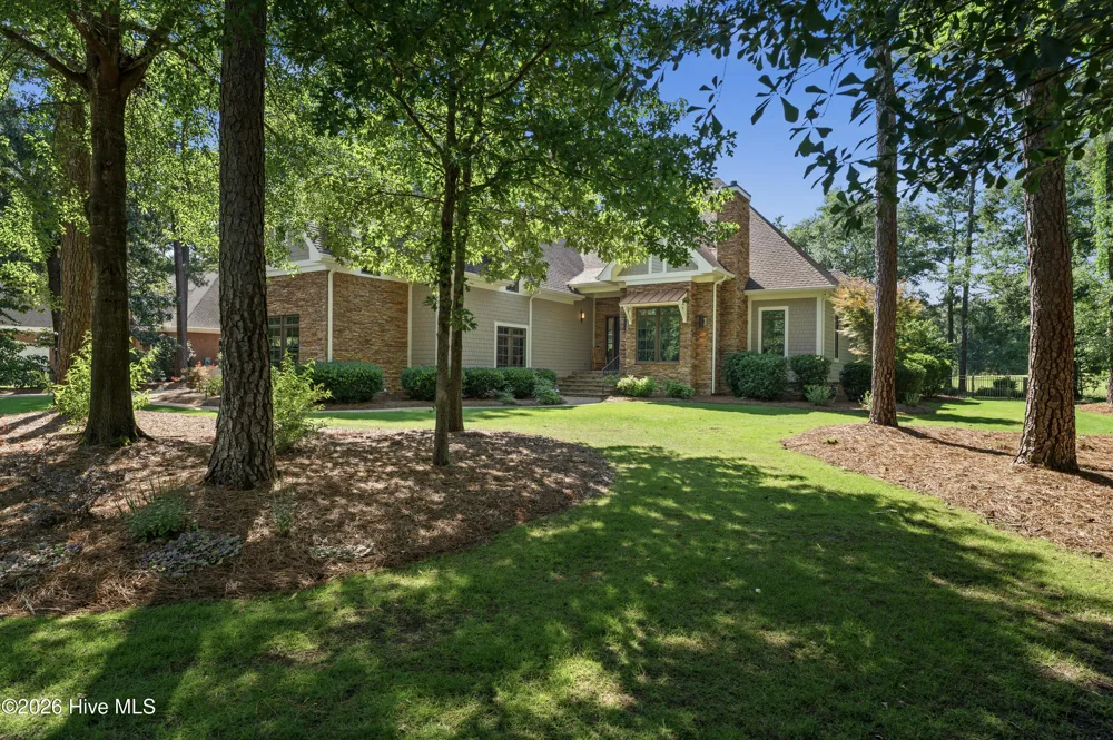 185 Red Berry Drive Wallace, NC 28466