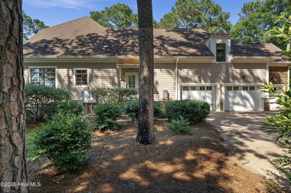 185 Red Berry Drive Wallace, NC 28466