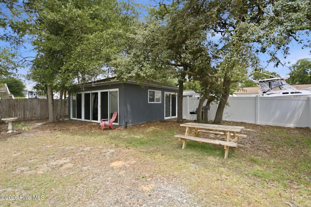 206 E Oak Island Drive Oak Island, NC 28465
