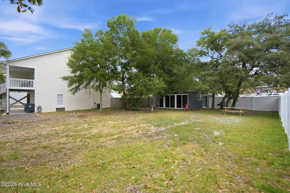 206 E Oak Island Drive Oak Island, NC 28465