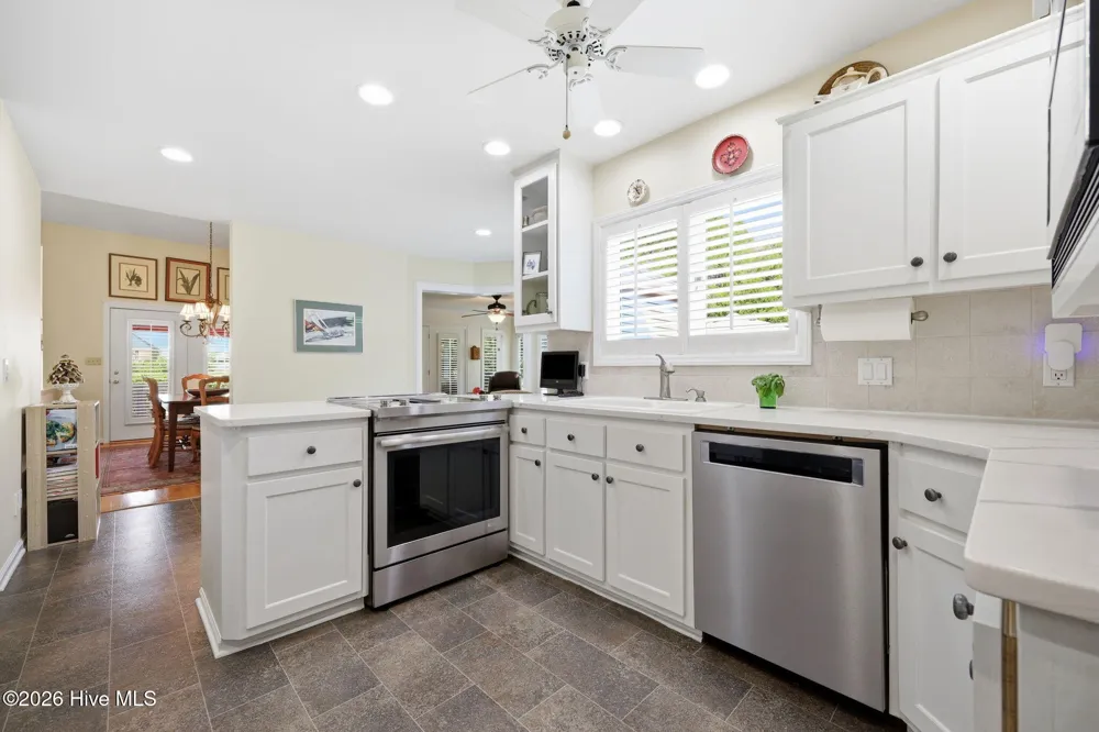 205 Austin Point Drive Washington, NC 27889