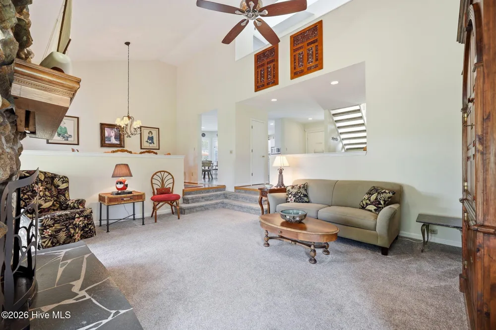 205 Austin Point Drive Washington, NC 27889