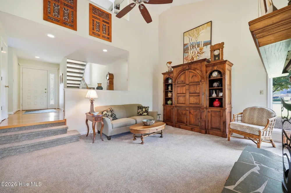 205 Austin Point Drive Washington, NC 27889