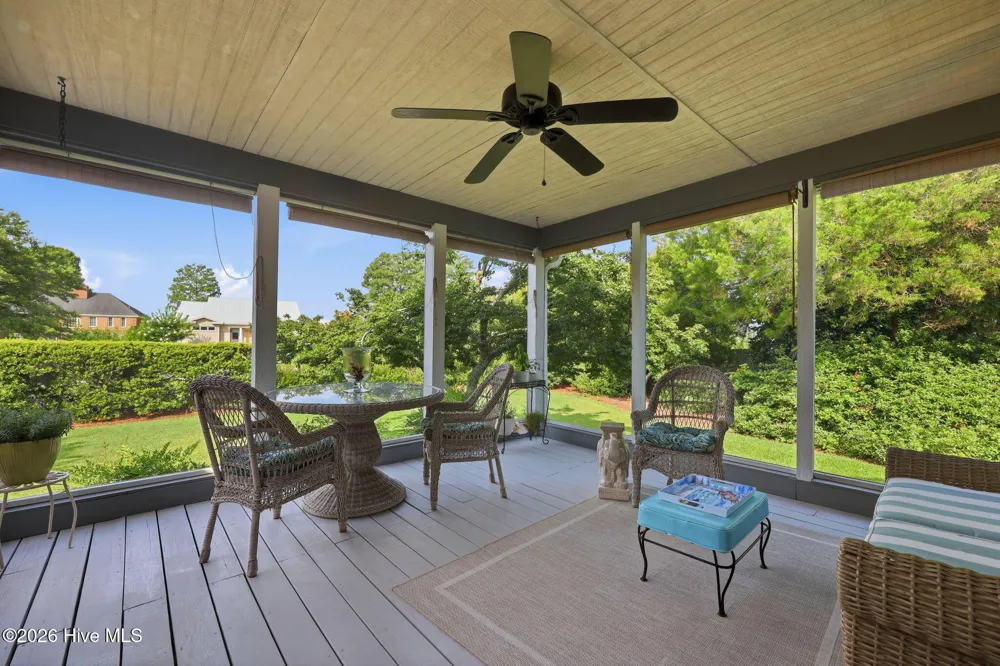 205 Austin Point Drive Washington, NC 27889