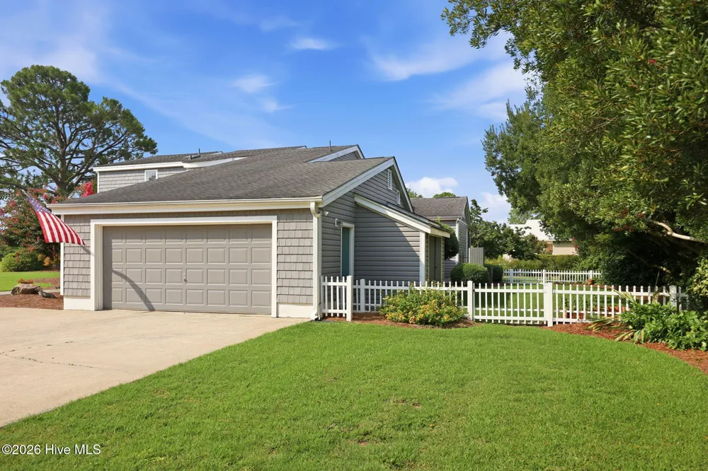 205 Austin Point Drive Washington, NC 27889
