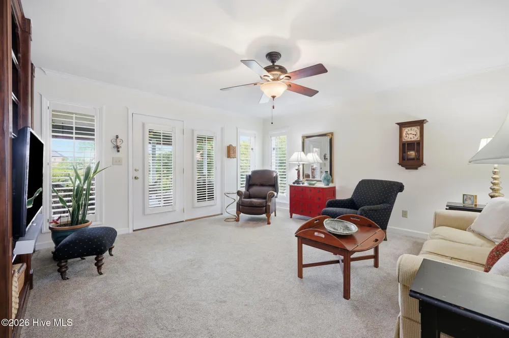 205 Austin Point Drive Washington, NC 27889