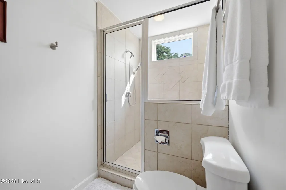 205 Austin Point Drive Washington, NC 27889