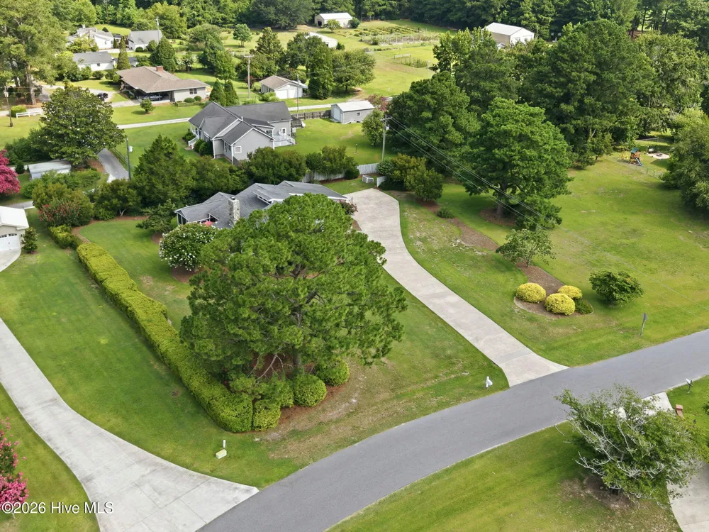 205 Austin Point Drive Washington, NC 27889