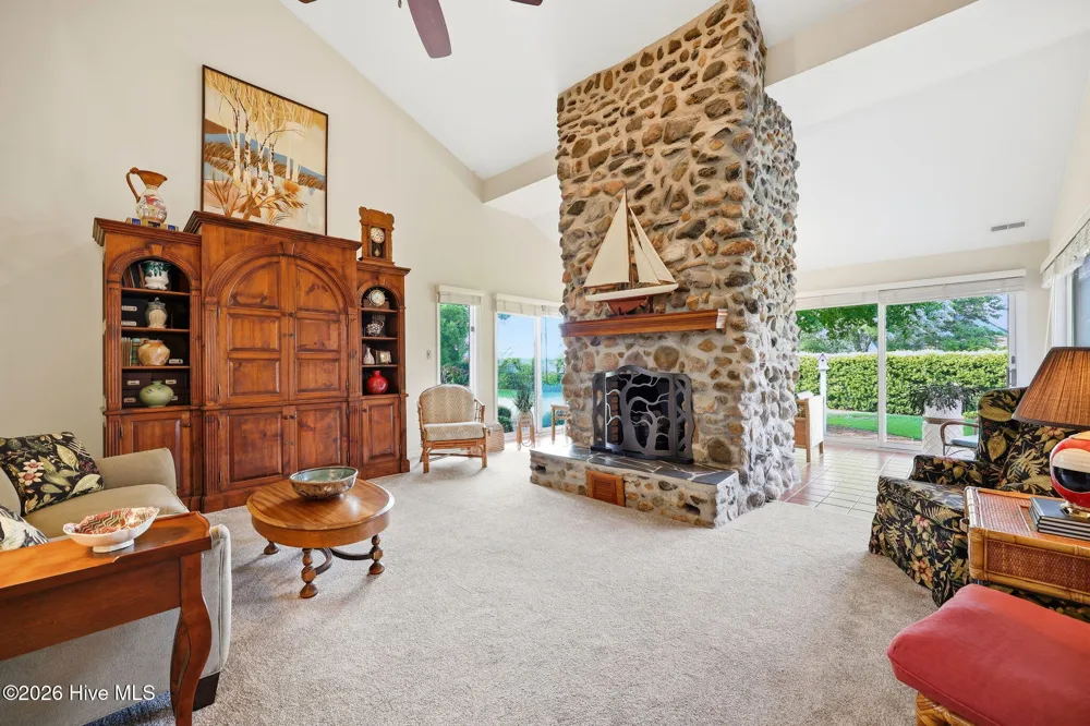 205 Austin Point Drive Washington, NC 27889