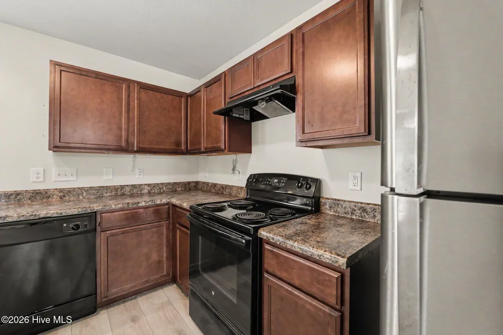 1168 Brooksridge Way Whitsett, NC 27377
