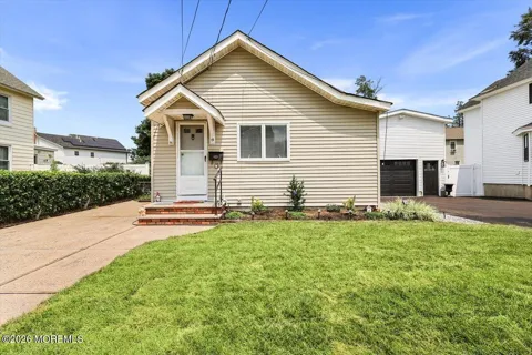 19 Manchester Avenue