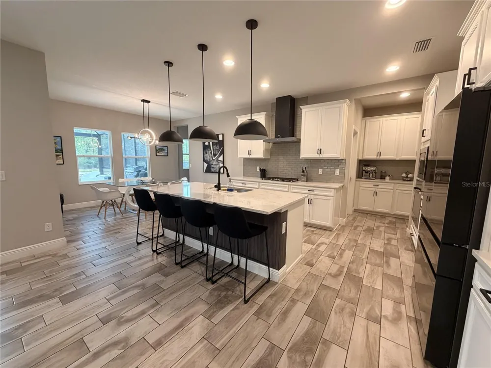 18071 AERO AVENUE Land O Lakes, FL 34638
