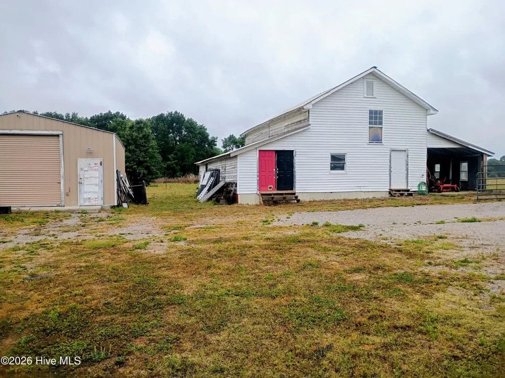 11940 Tom Gibson Road Laurinburg, NC 28352