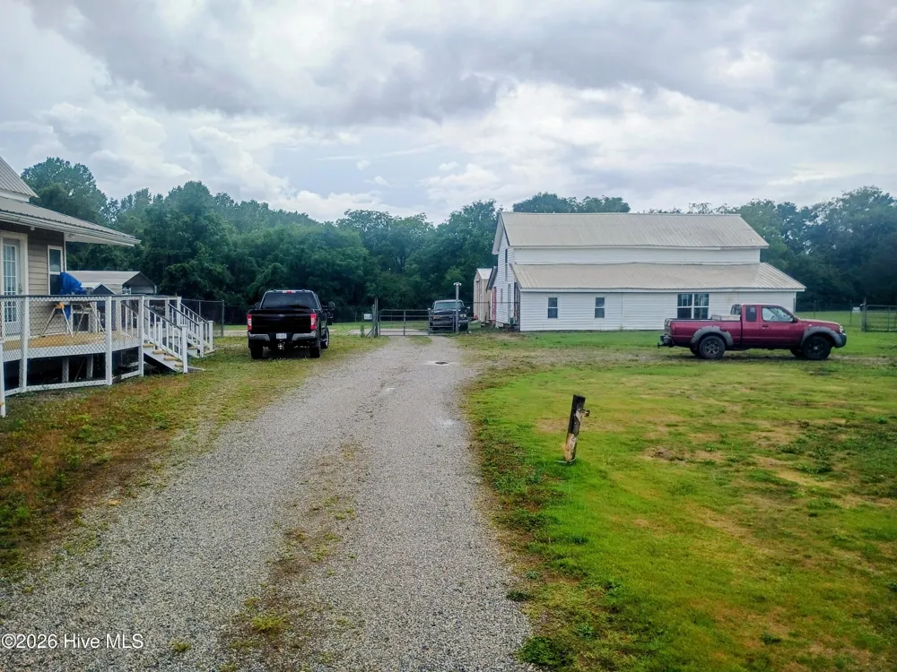 11940 Tom Gibson Road Laurinburg, NC 28352