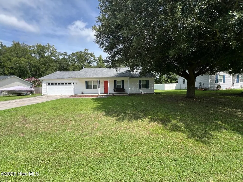 118 Pear Tree Lane Richlands, NC 28574