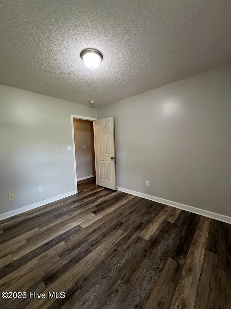 118 Pear Tree Lane Richlands, NC 28574