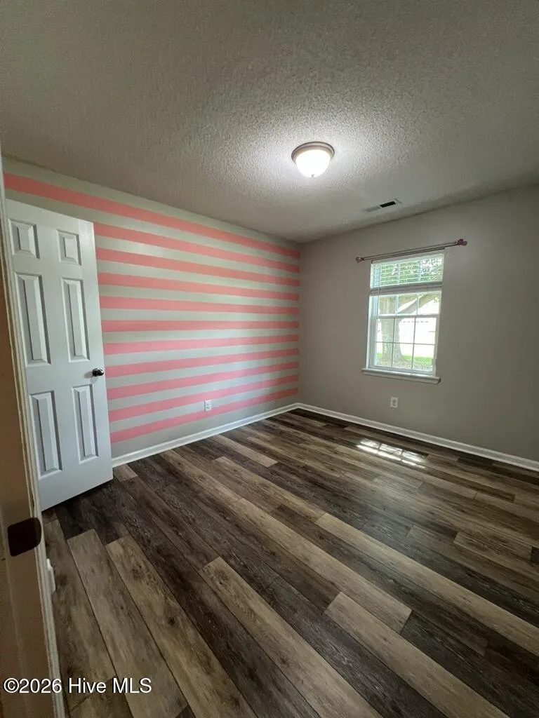 118 Pear Tree Lane Richlands, NC 28574