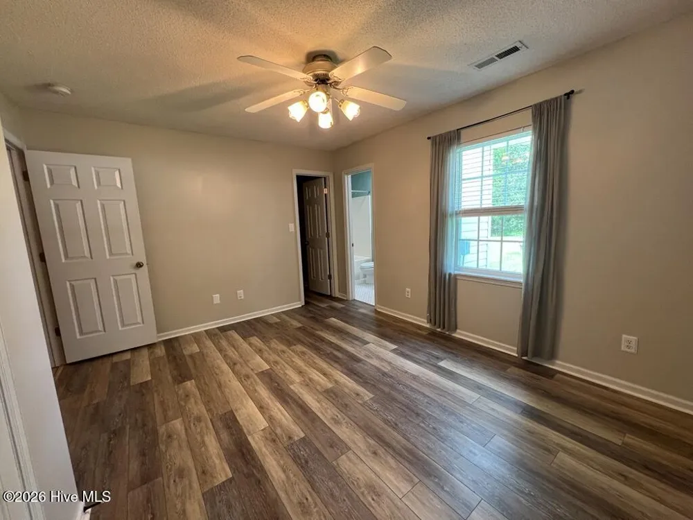 118 Pear Tree Lane Richlands, NC 28574