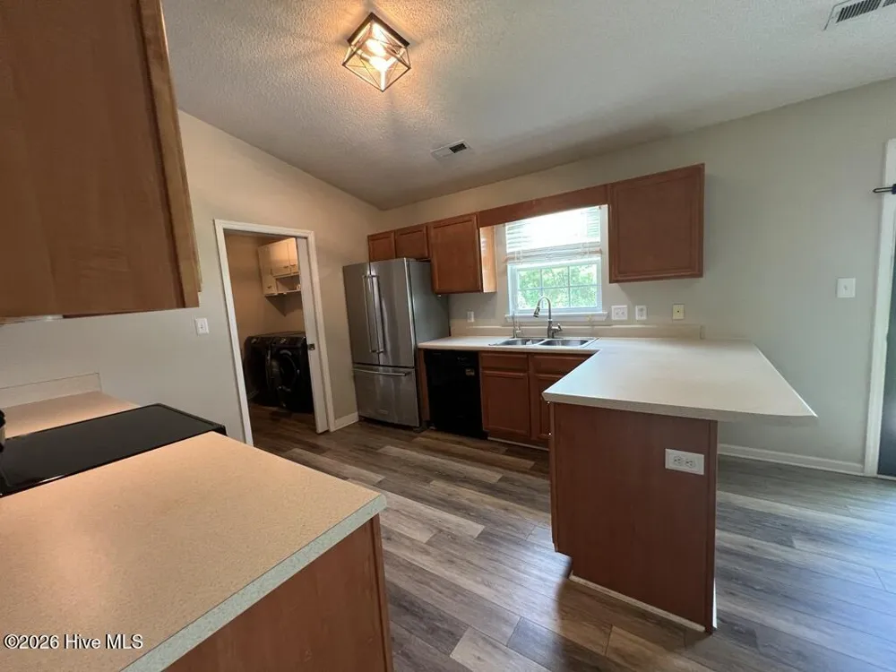 118 Pear Tree Lane Richlands, NC 28574