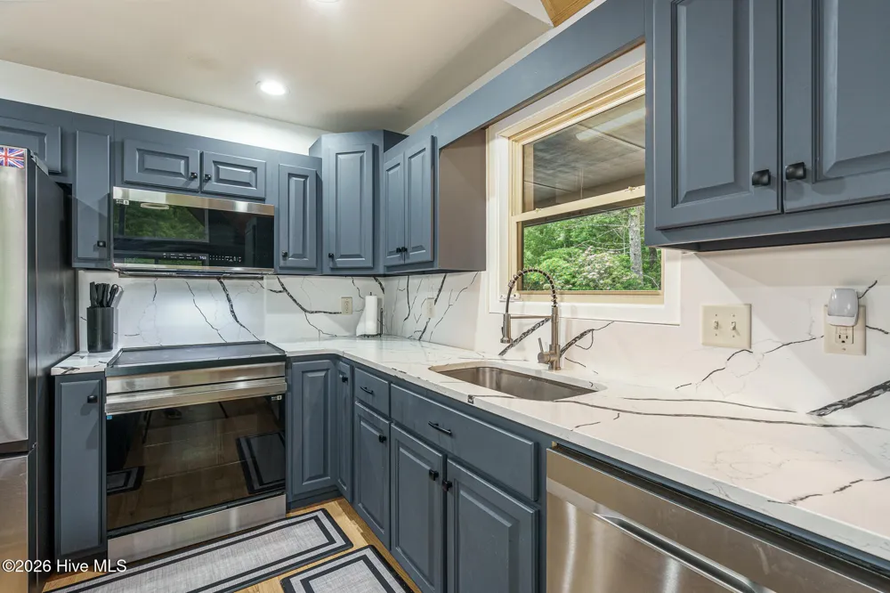 135 Heritage Trail Brasstown, NC 28902