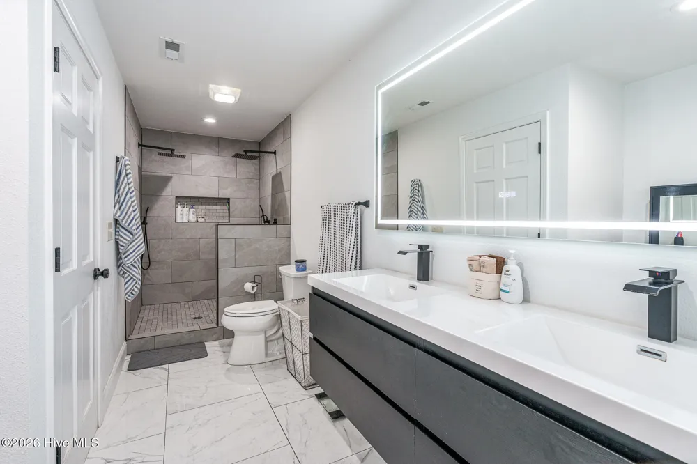 135 Heritage Trail Brasstown, NC 28902