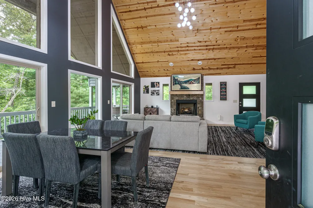135 Heritage Trail Brasstown, NC 28902