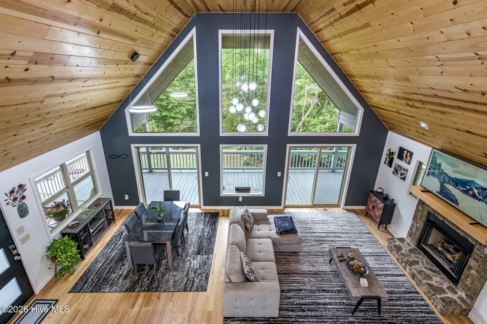 135 Heritage Trail Brasstown, NC 28902