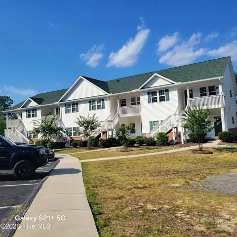 84 Knoll Road