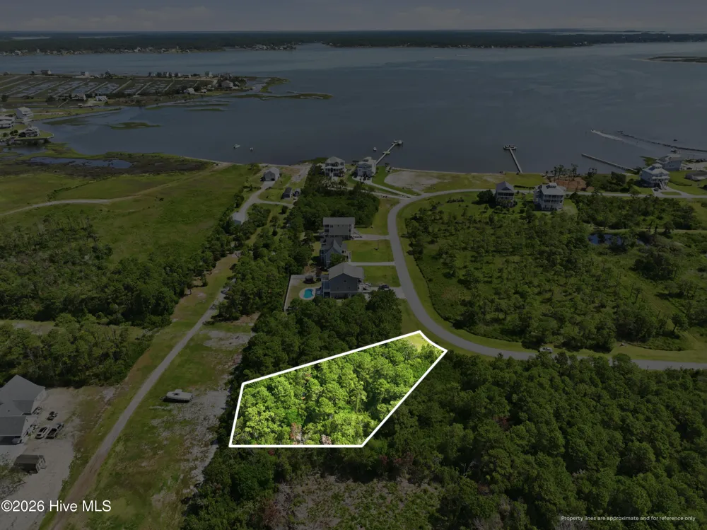 134 Westbay Circle Harkers Island, NC 28531