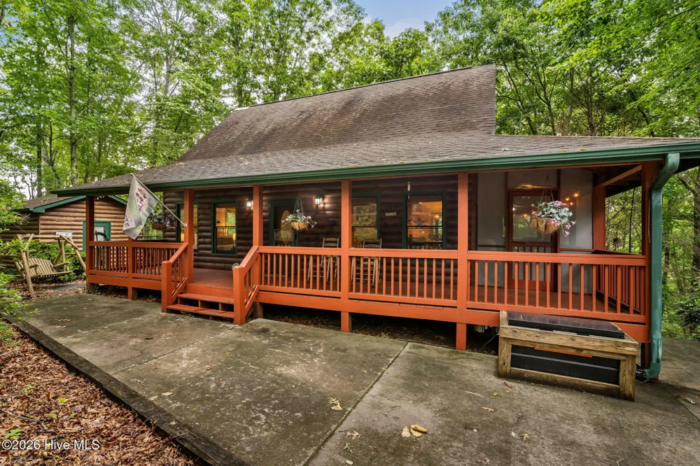 398 Mountain Tops Circle Blue Ridge, GA 30513