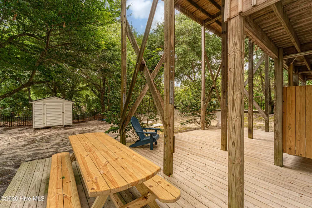 102 Sandpiper Lane Indian Beach, NC 28512