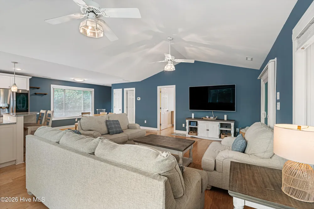 102 Sandpiper Lane Indian Beach, NC 28512