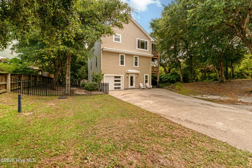 102 Sandpiper Lane Indian Beach, NC 28512