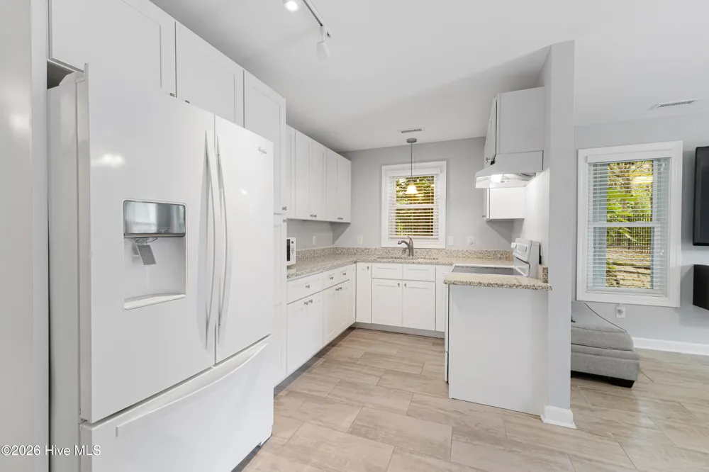 102 Sandpiper Lane Indian Beach, NC 28512