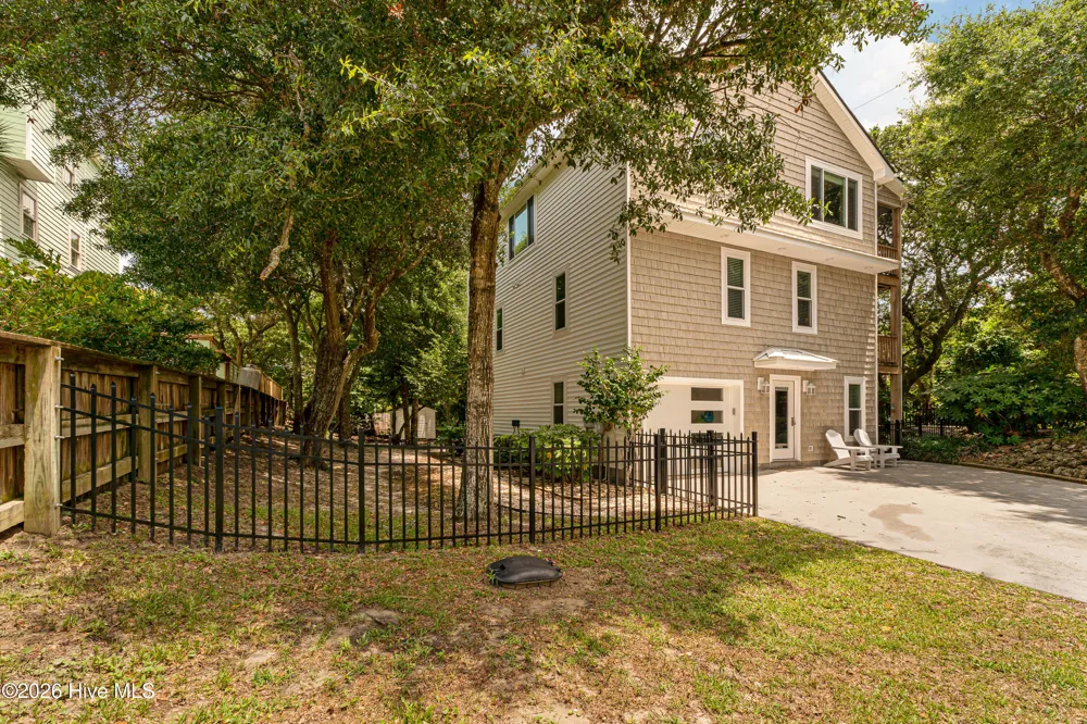 102 Sandpiper Lane Indian Beach, NC 28512