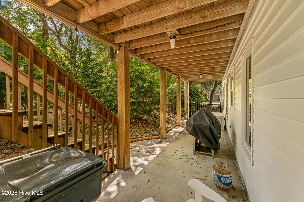 102 Sandpiper Lane Indian Beach, NC 28512