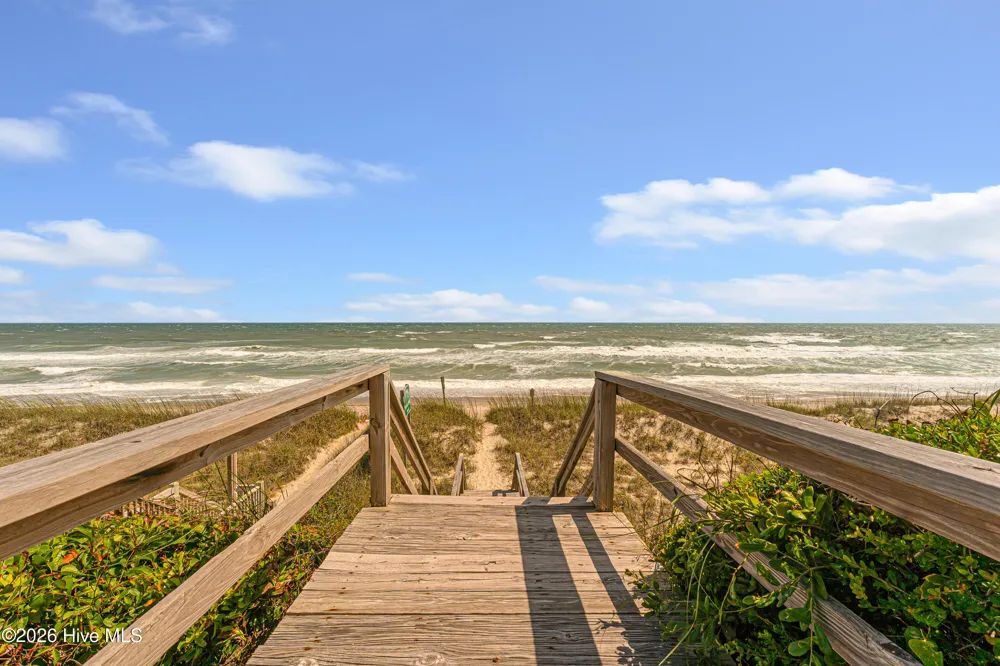 102 Sandpiper Lane Indian Beach, NC 28512