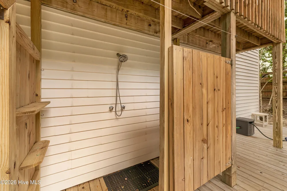 102 Sandpiper Lane Indian Beach, NC 28512