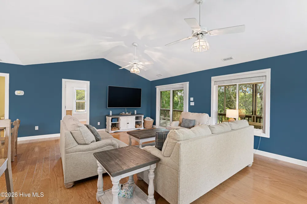 102 Sandpiper Lane Indian Beach, NC 28512