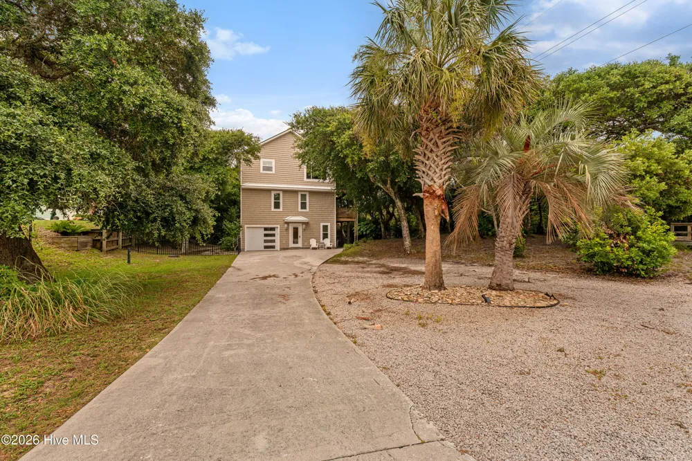 102 Sandpiper Lane Indian Beach, NC 28512