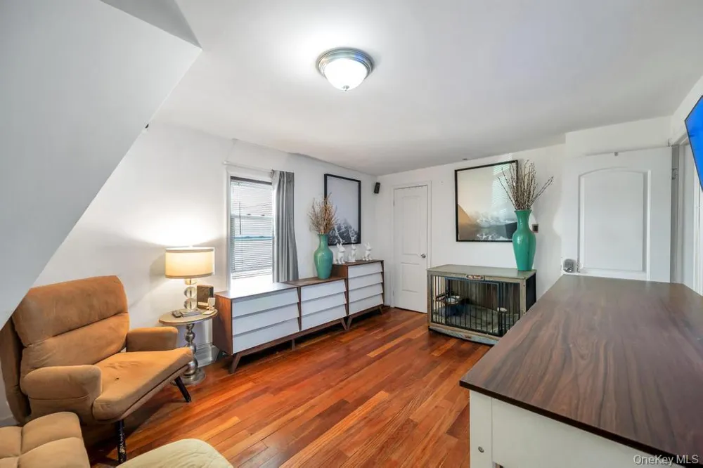 573 Miller Avenue Freeport, NY 11520