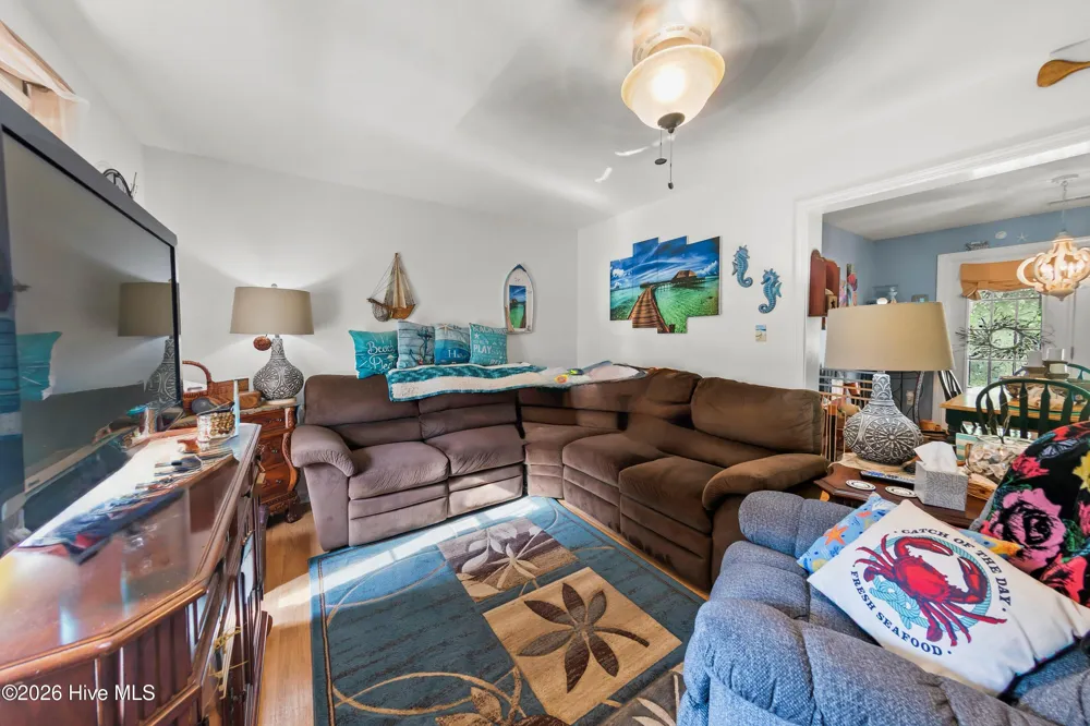 9328 Doris Drive Oriental, NC 28571