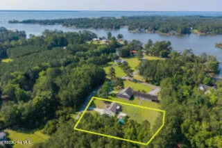 9328 Doris Drive Oriental, NC 28571