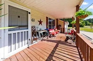9328 Doris Drive Oriental, NC 28571